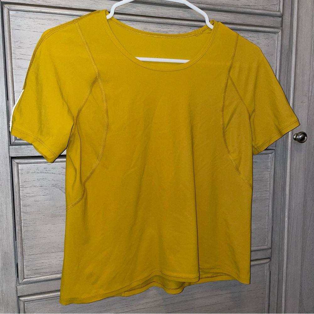 Lululemon short sleeve